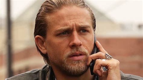 charlie hunnam netflix.